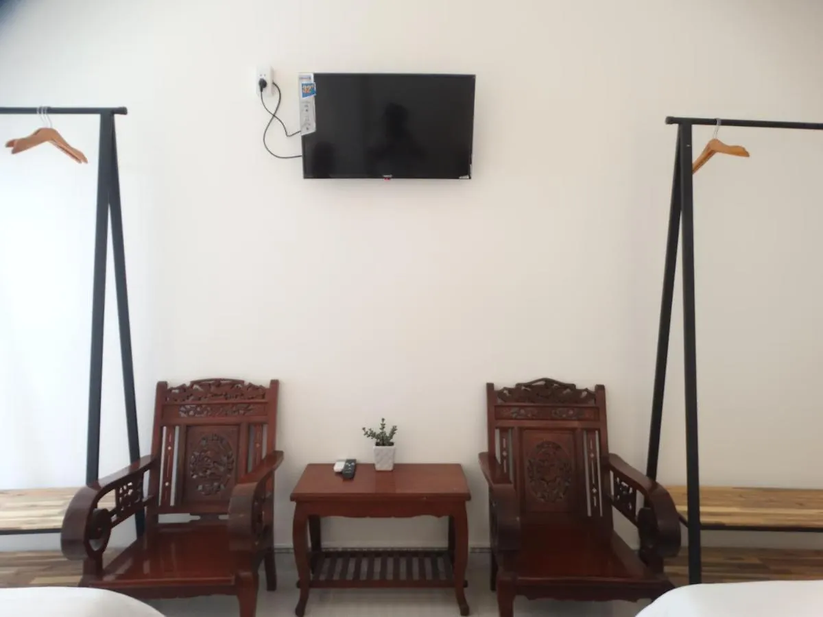 Yellow House Homestay Hoi An
